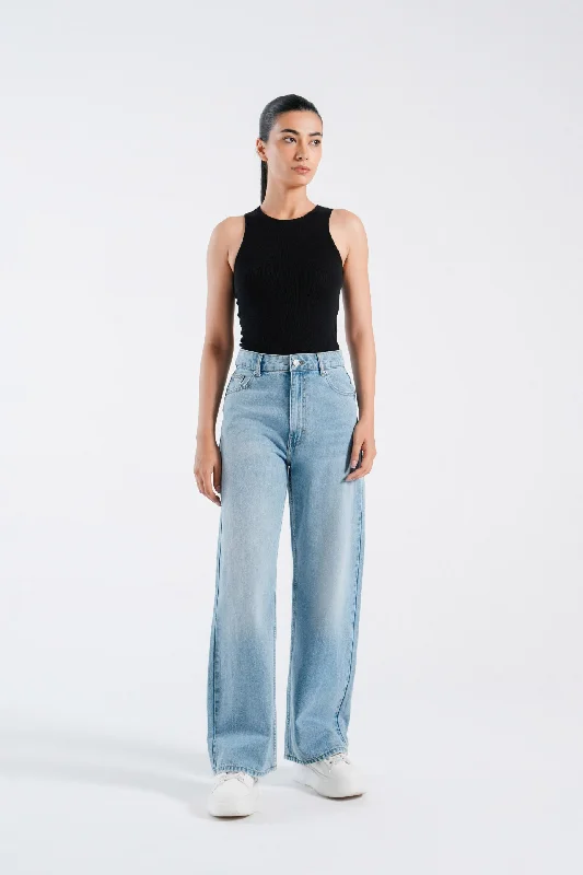 Basic Wide Leg Jeans