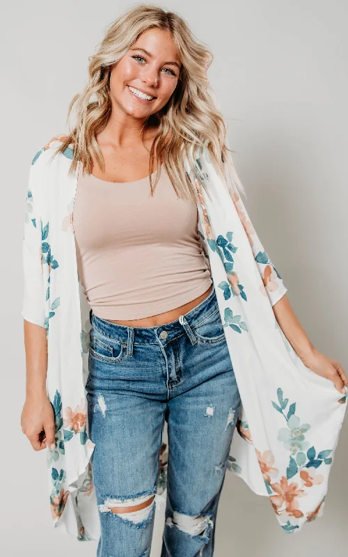 Going w/ the Flow Floral Kimono