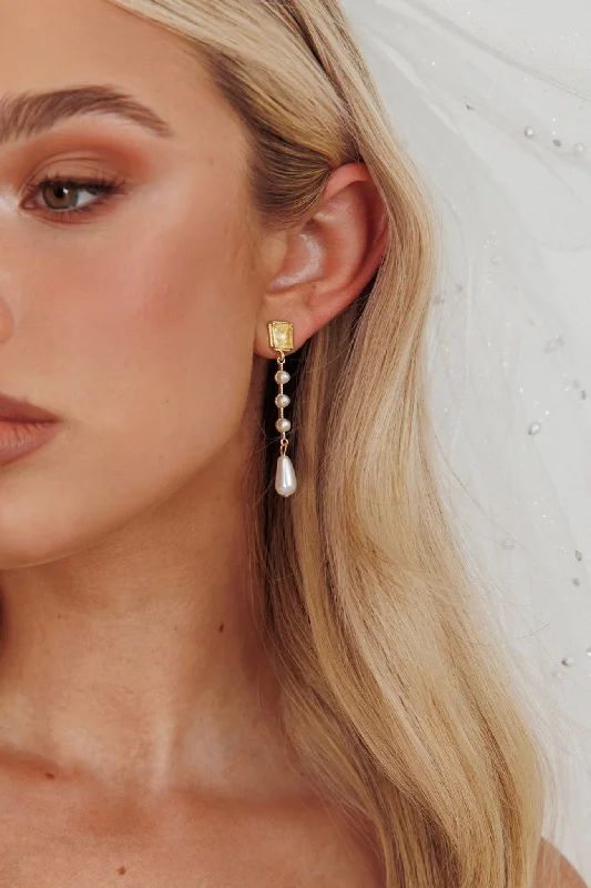 Mercy Pearl & Crystal Drop Earrings Gold