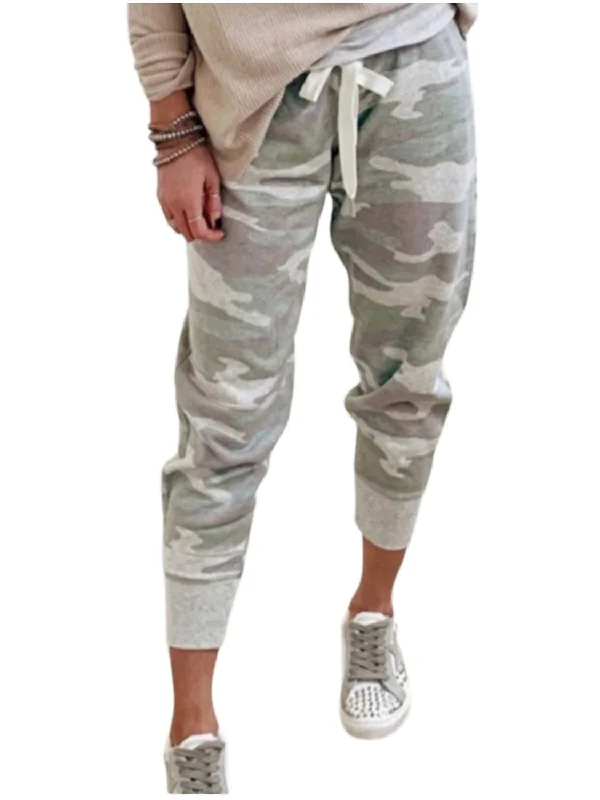 Camo Jogger In Grey Camo